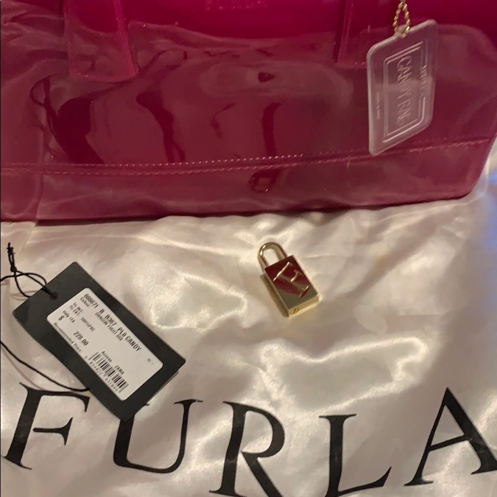 Handbag - Picture 3 of 7